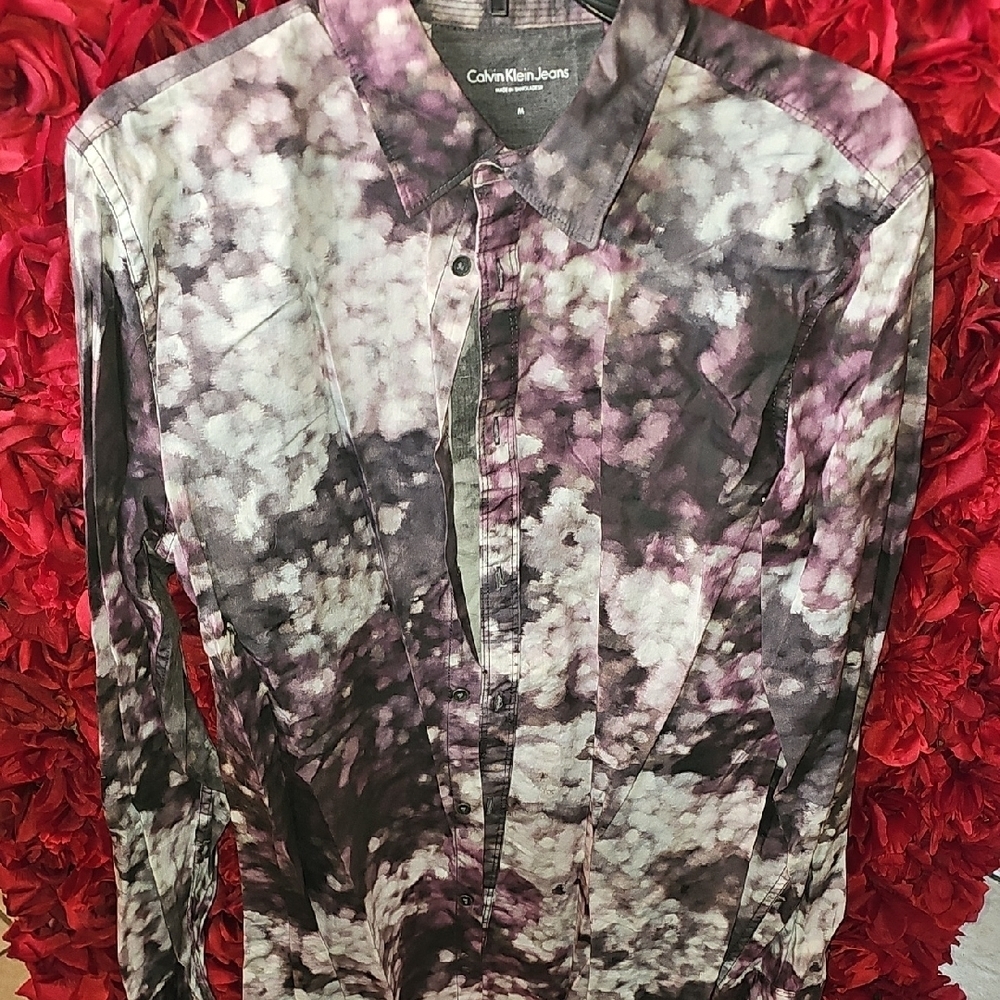Calvin Klein Men's Abstract Purple and Black Shirt Size Medium